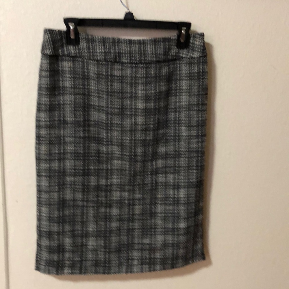 Kasper pencil skirt